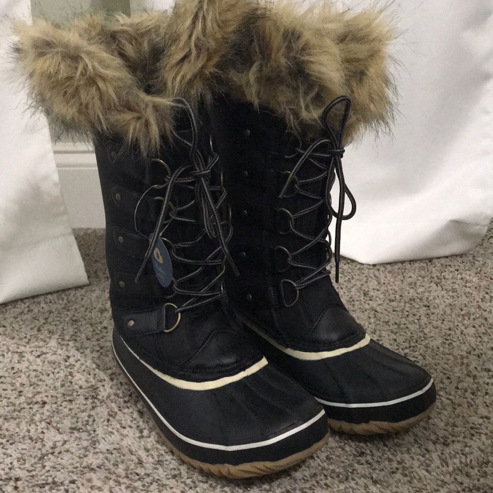 Winter/rain boots with faux fur